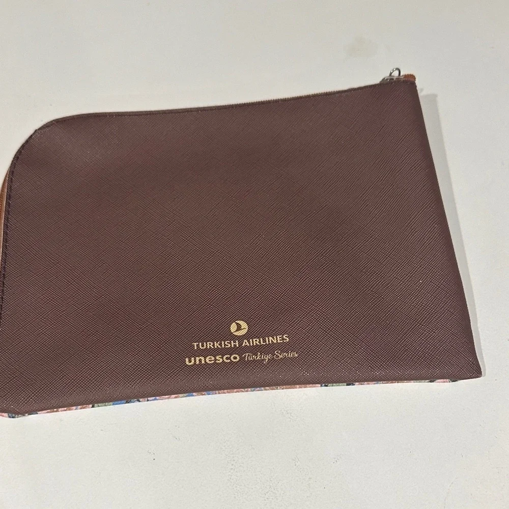 Airport Collectible Pouch with Turkish motifs print